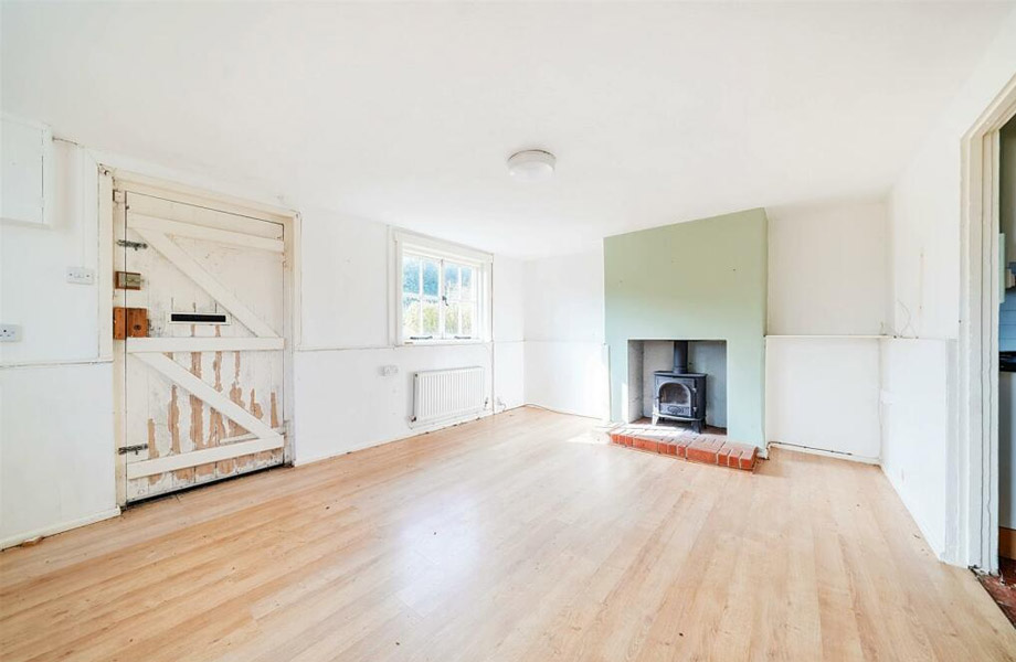 3 bedroom semidetached cottage Sold Cranborne Estate
